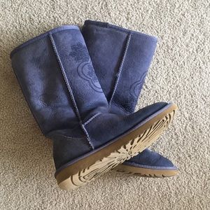UGG classic boots women’s size 6